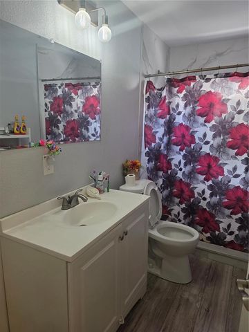 2619 E CHELSEA STREET, Tampa, FL 33610