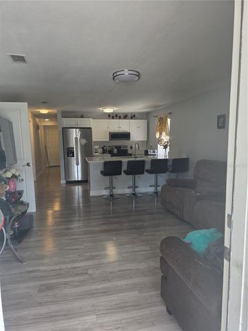 2619 E CHELSEA STREET, Tampa, FL 33610