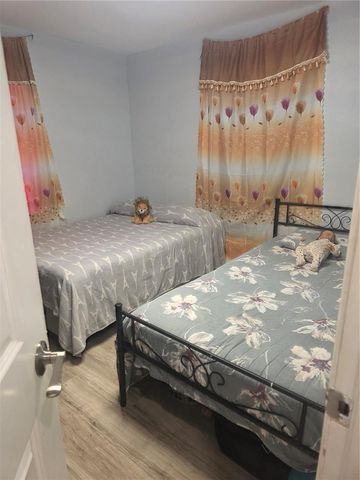 2619 E CHELSEA STREET, Tampa, FL 33610
