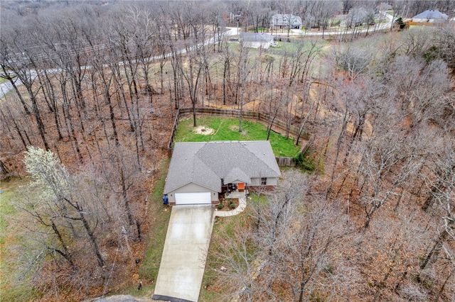 3 Penryn Lane, Bella Vista, AR 72715