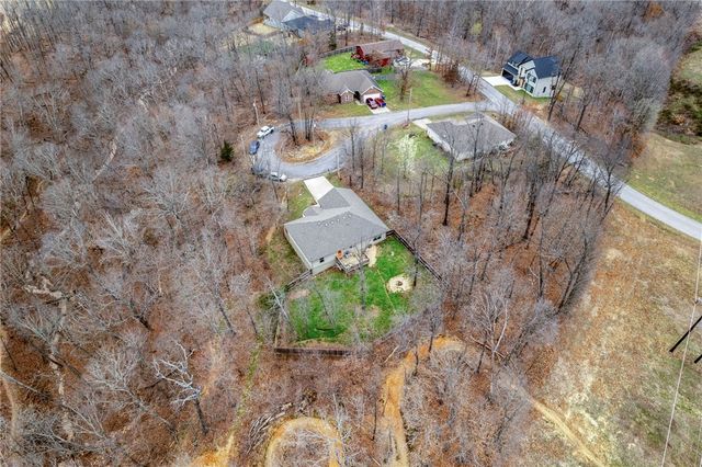 3 Penryn Lane, Bella Vista, AR 72715