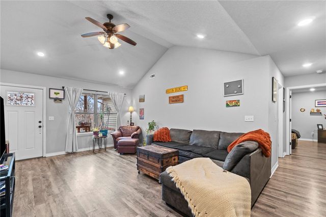 3 Penryn Lane, Bella Vista, AR 72715