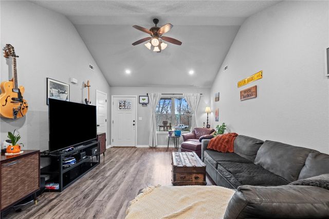 3 Penryn Lane, Bella Vista, AR 72715