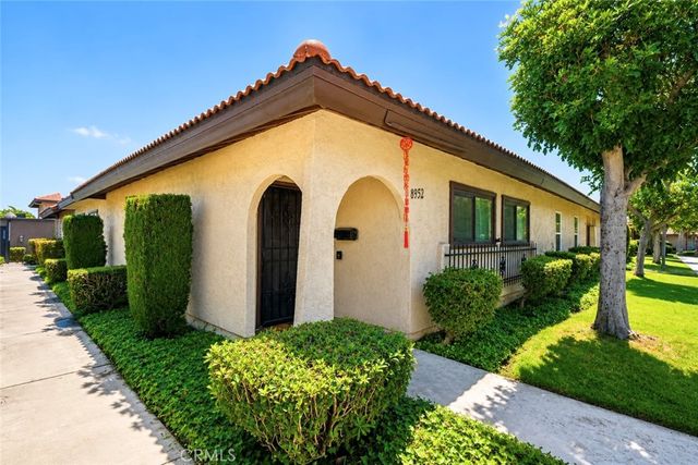 8952 BARCELONA, Westminster, CA 92683