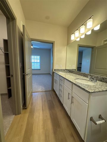 691 Union Chapel RD B1, Cedar Creek, TX 78612