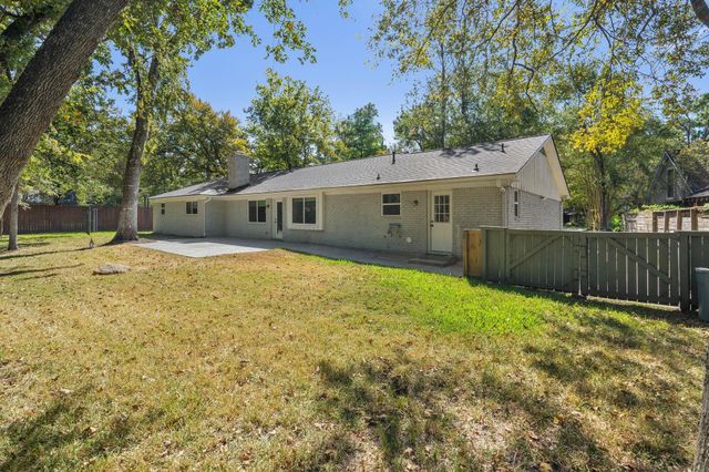 26723 Hillside Drive, Spring, TX 77386