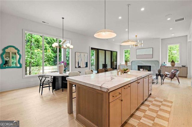 175 Pebble Trail, Alpharetta, GA 30009