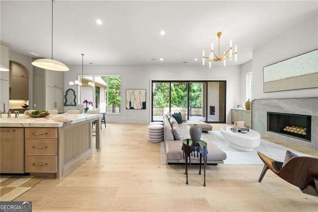 175 Pebble Trail, Alpharetta, GA 30009
