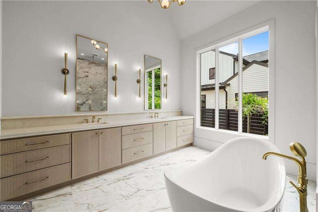 175 Pebble Trail, Alpharetta, GA 30009