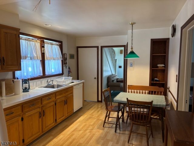 17 E Brown St, Somerville Boro, NJ 08876