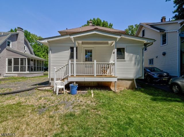 17 E Brown St, Somerville Boro, NJ 08876