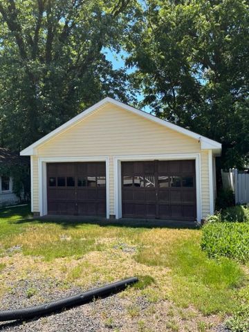 17 E Brown St, Somerville Boro, NJ 08876