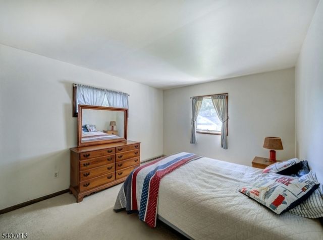 17 E Brown St, Somerville Boro, NJ 08876