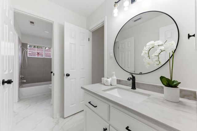 6601 Needham LN, Austin, TX 78739