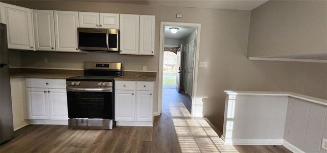 401 Barbashela Drive, Stone Mountain, GA 30088