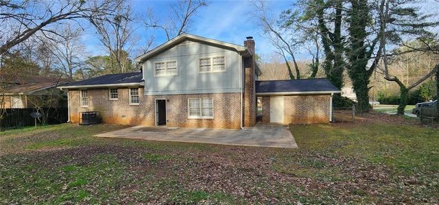 401 Barbashela Drive, Stone Mountain, GA 30088