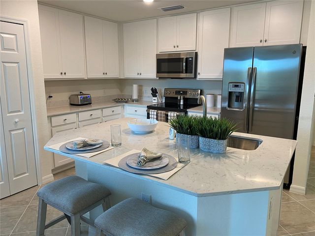 17510 GAWTHROP DRIVE 208, Bradenton, FL 34211