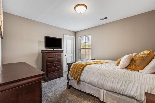 10156 AMBERTON CV, Cordova, TN 38018