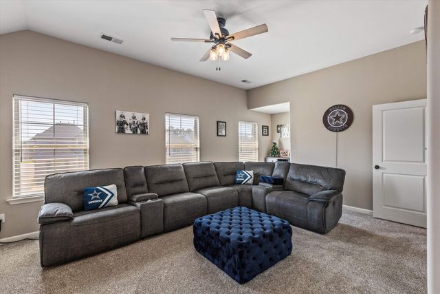 10156 AMBERTON CV, Cordova, TN 38018