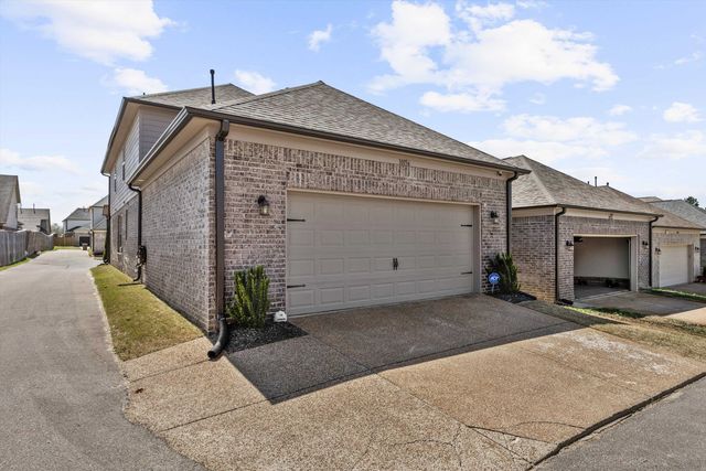 10156 AMBERTON CV, Cordova, TN 38018