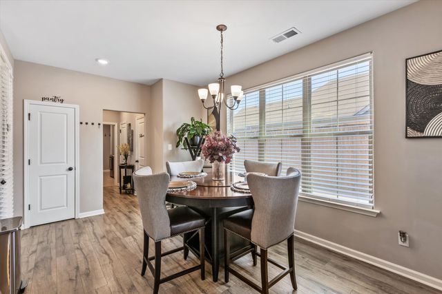 10156 AMBERTON CV, Cordova, TN 38018