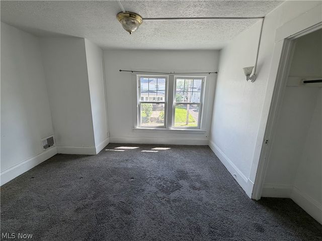 160 Hager Street, Hubbard, OH 44425
