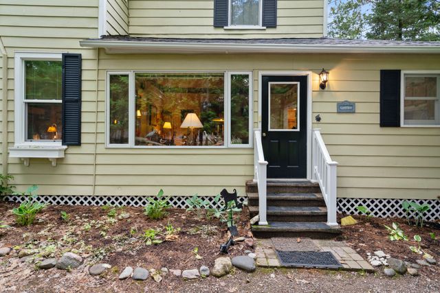 6378 Hillside Avenue, Indian River, MI 49749