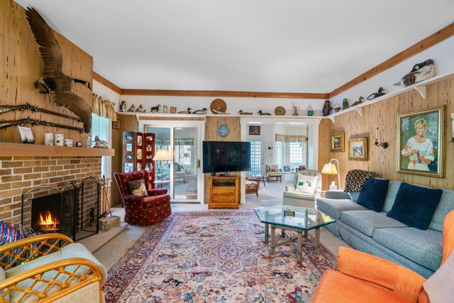 6378 Hillside Avenue, Indian River, MI 49749