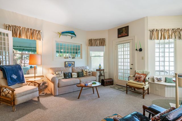 6378 Hillside Avenue, Indian River, MI 49749