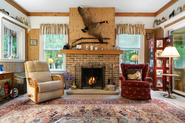 6378 Hillside Avenue, Indian River, MI 49749