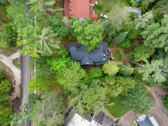 6378 Hillside Avenue, Indian River, MI 49749