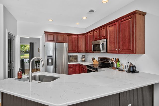 3720 Ridge View Way, Lexington, KY 40509