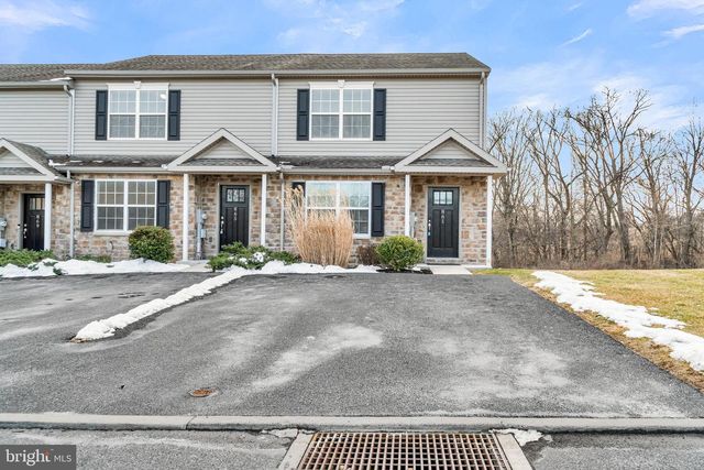 861 GREGS DR, Harrisburg, PA 17111