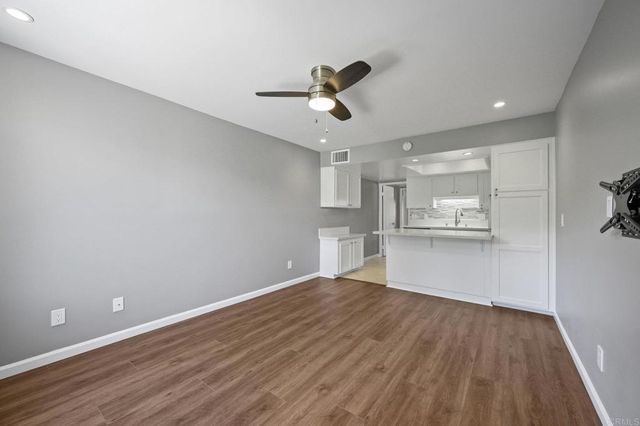 27725 Mountain Meadow 27, Escondido, CA 92026