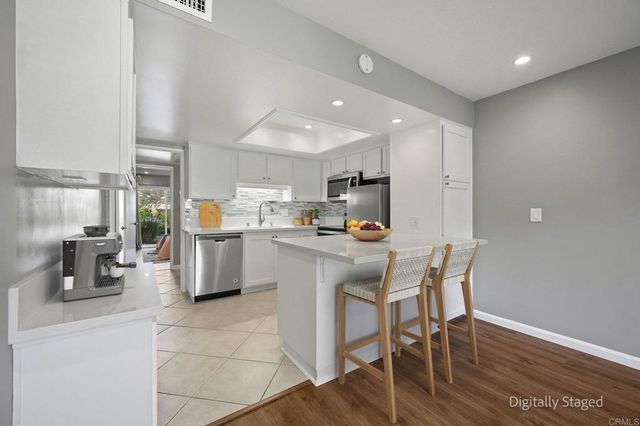 27725 Mountain Meadow 27, Escondido, CA 92026