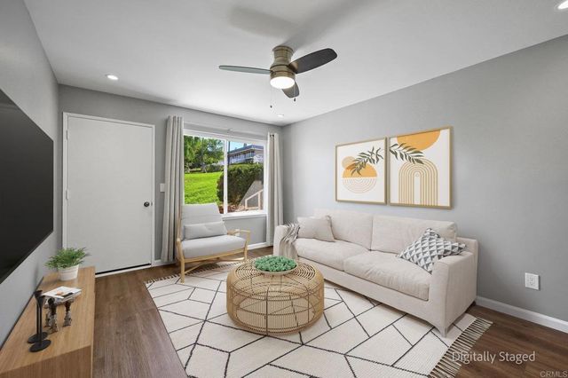 27725 Mountain Meadow 27, Escondido, CA 92026