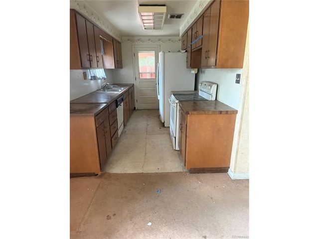 8110 W 64th Ave, Arvada, CO 80004