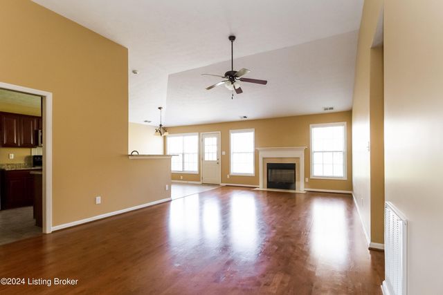 1911 Belay Way, Louisville, KY 40245