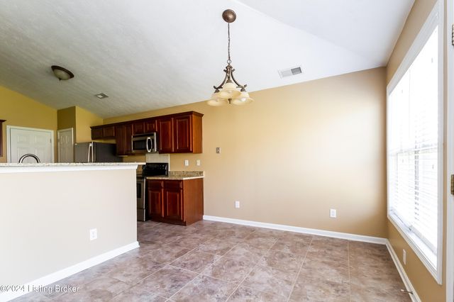 1911 Belay Way, Louisville, KY 40245