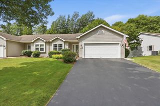 82 Honeysuckle Lane, Williston, VT 05495