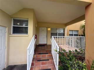 1355 DREW STREET 101, Clearwater, FL 33755