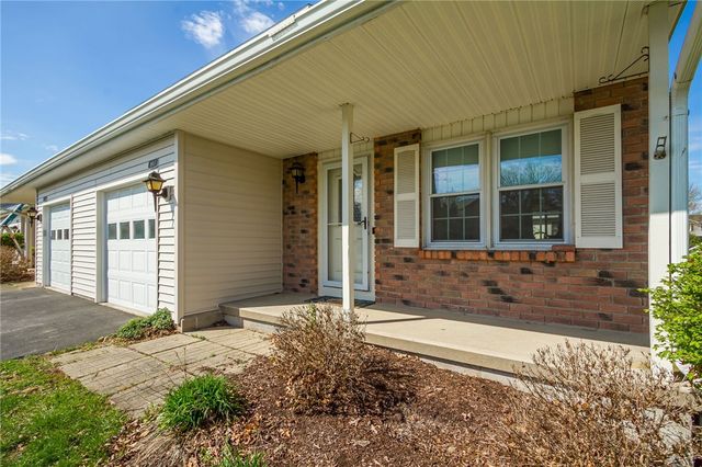 1013 Cunningham Drive, Victor, NY 14564