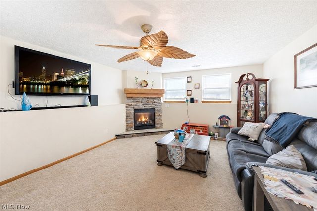 38222 Pebble Lake Trail, North Ridgeville, OH 44039