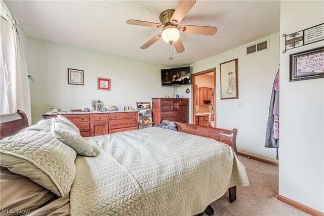 38222 Pebble Lake Trail, North Ridgeville, OH 44039