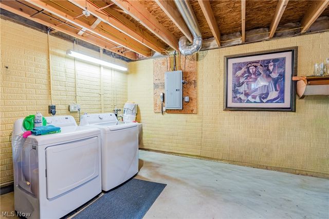 38222 Pebble Lake Trail, North Ridgeville, OH 44039