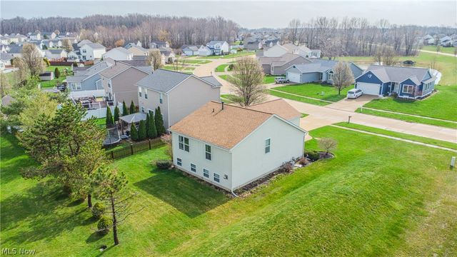 38222 Pebble Lake Trail, North Ridgeville, OH 44039
