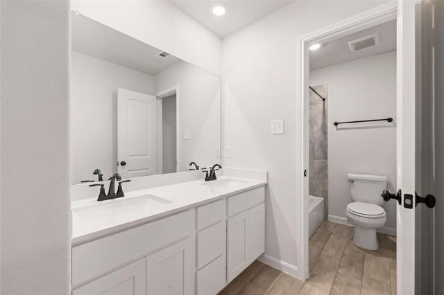 363 Selah Court, Alvin, TX 77511