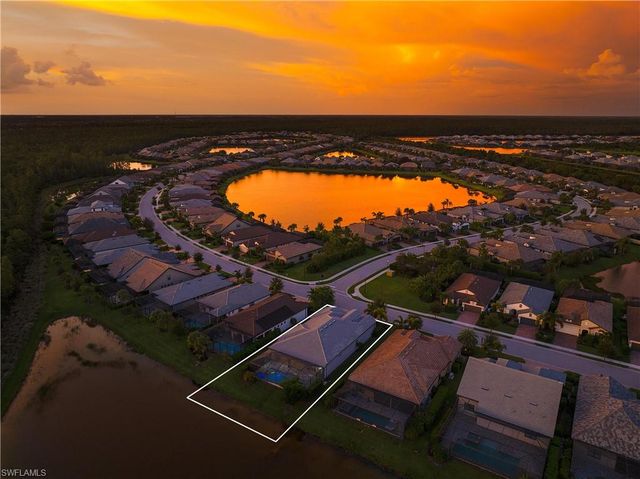 7716 Winding Cypress DR, Naples, FL 34114