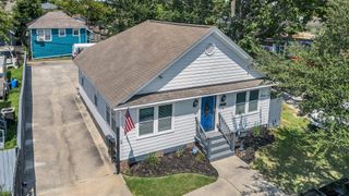 2607 North Freeway, Houston, TX 77009