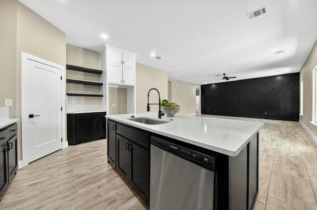 1001 Killdeer, Midland, TX 79706